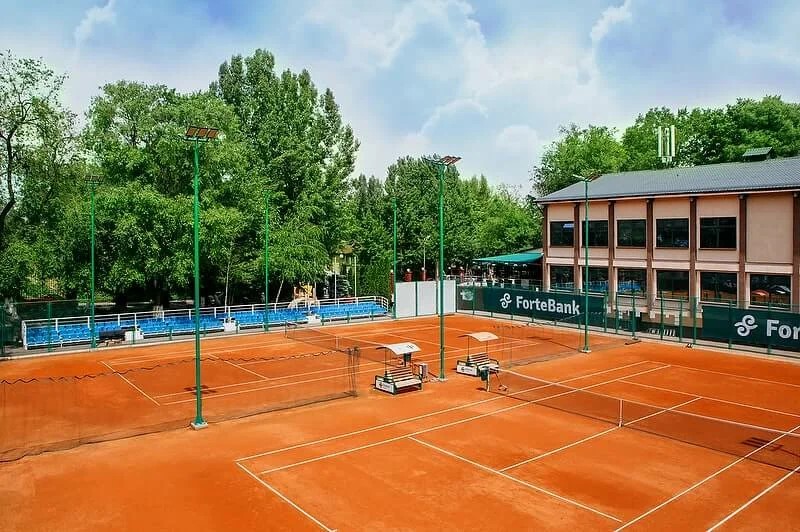 Gorky Tennis Park